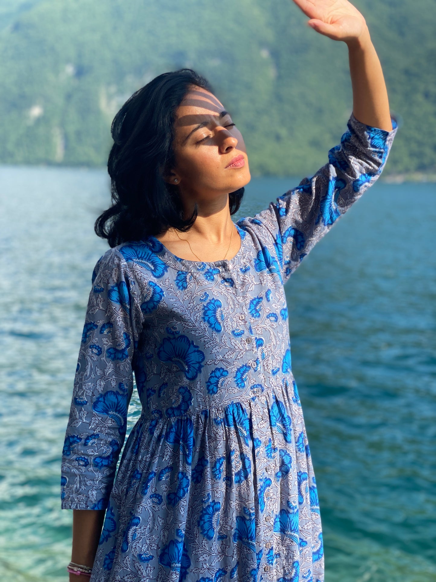 Alicia Electric Blue